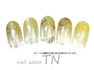 ネイル 中島 実穂のネイルデザイン