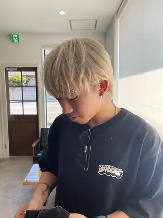 ショート SASAnagano 岩下サードゥのヘアスタイル