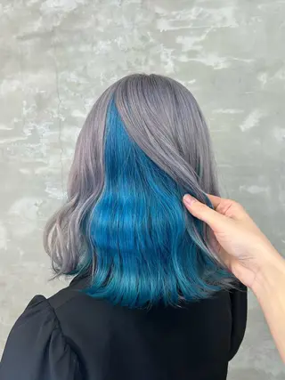 ミディアム カラー 💜Noa /艶髪ハイトーン💫のヘアスタイル