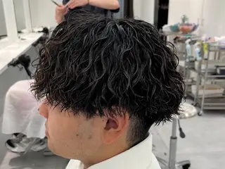パーマ メンズ 佐々木 輝のヘアスタイル