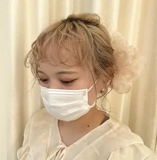 ミディアム ヘアアレンジ サソウ ユリエ🥥のヘアスタイル