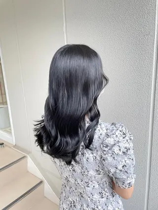ロング カラー ヘアアレンジ 艶髪✨寒色カラー✨ 翁長孝輔のヘアスタイル