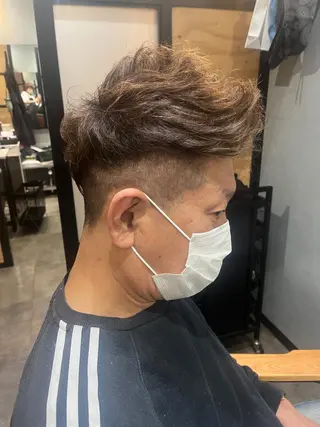 ミディアム カラー パーマ ヘアアレンジ メンズ キッズ ネイル マツエク・マツパ アイブロウ 久木原 ゆりのヘアスタイル