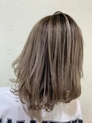 ミディアム カラー 天野 開のヘアスタイル