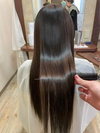 ロング ひなの/艶髪/ 白髪染め/髪質改善のヘアスタイル