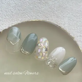 ネイル Flowers Tomomiのネイルデザイン