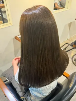 ロング カラー 佐藤 世怜奈のヘアスタイル