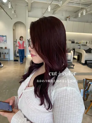 ロング カラー 峯崎 葵のヘアスタイル