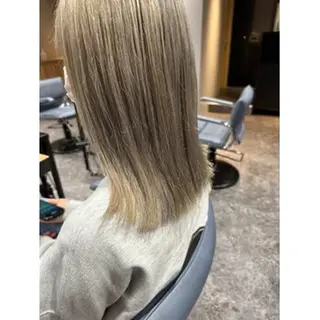 カラー toiro渋谷 Yujiのヘアスタイル