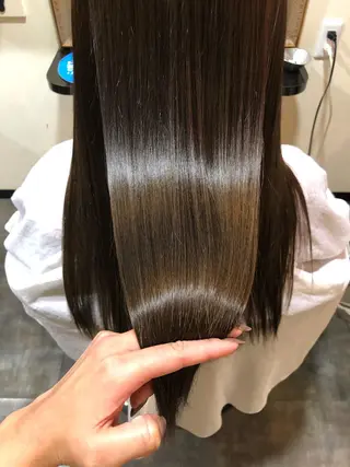ロング 工藤 綾華のヘアスタイル