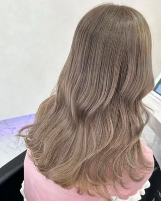 ロング ヘアアレンジ カラー 🦄コグレケンタピ ンクカラー🎨パーマのヘアスタイル