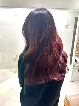 ロング カラー UNBIRTHDAY akariのヘアスタイル