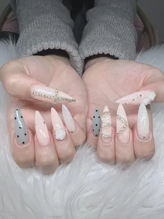 ネイル Lee Nailsのネイルデザイン
