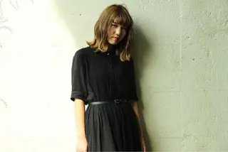 セミロング カラー TAI透明カラー 柔らかい縮毛矯正のヘアスタイル