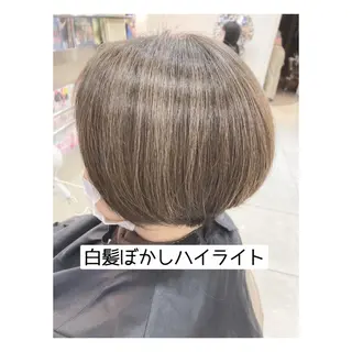 カラー あやかショート 白髪ぼかしのヘアスタイル