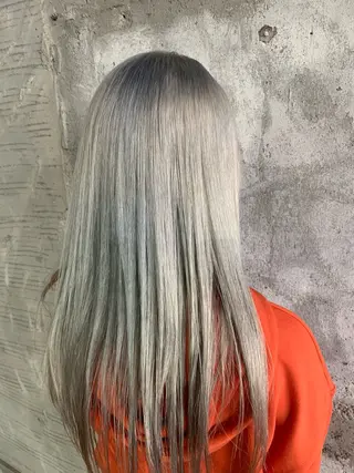 ロング カラー MOND / PINのヘアスタイル