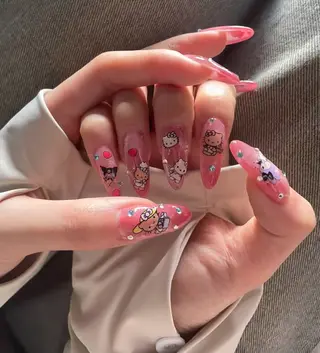 ネイル Pure&Rich Nailのネイルデザイン