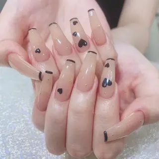 ネイル Queens 榊 まおのネイルデザイン