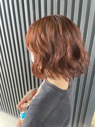 ショート カラー 岡崎 優月のヘアスタイル