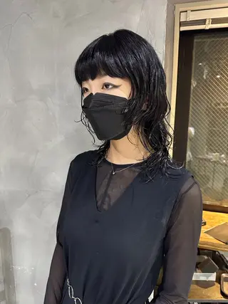 セミロング パーマ ウルフ レイヤー パーマ🪐MANAのヘアスタイル