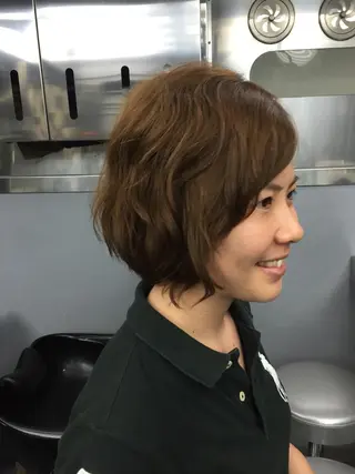 ショート カラー パーマ 清田 仁のヘアスタイル