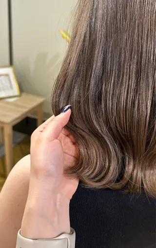 セミロング カラー 似合わせツヤカラー 【yate'】ユウナのヘアスタイル