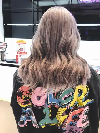 ロング 相川 愛実のヘアスタイル