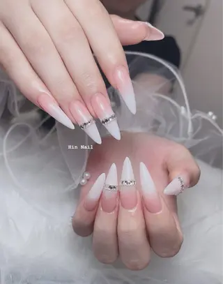 ネイル Hin Nailsのネイルデザイン