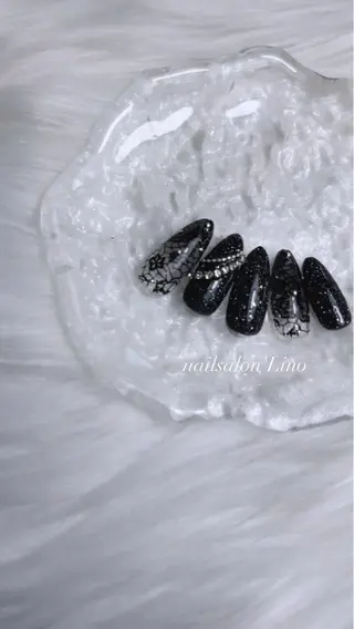 ネイル Lino𓂃⟡.· Chizuruのネイルデザイン