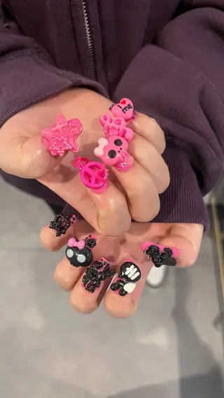 ネイル Mariris所属・BANSA ˖ ࣪⊹ 大阪 個性派 派手のネイルデザイン