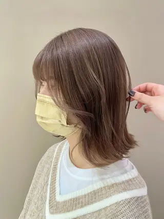 ミディアム カラー ベージュ/アレンジ /横浜/杉本千夏のヘアスタイル
