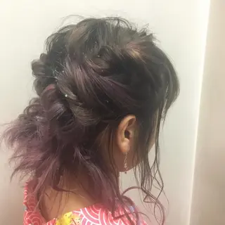 ヘアアレンジ 新中 茉莉香の眉毛・アイブロウイメージ