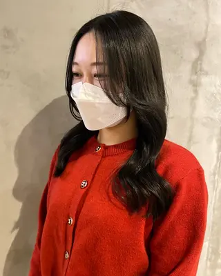 セミロング レイヤー特化🪽 yuka【高円寺】のヘアスタイル