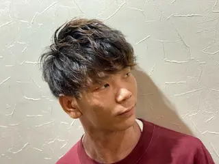 ショート パーマ メンズ 浅見 天翔のヘアスタイル