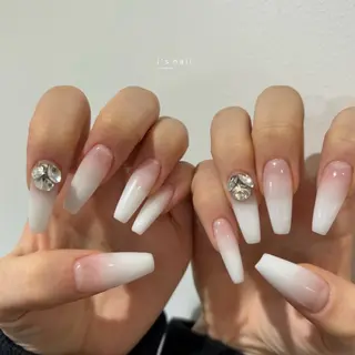 ネイル i's nail 〈アイズネイル〉のネイルデザイン