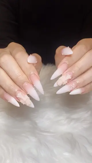 ネイル Rei _Nail 新宿のネイルデザイン