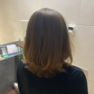 ミディアム カラー director tatsukiのヘアスタイル