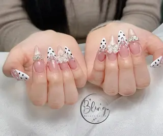 ロング カラー ニュ クインのネイルデザイン