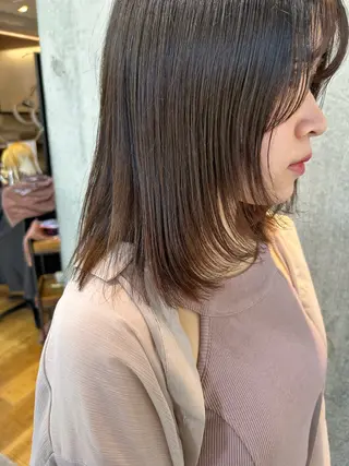 セミロング KOTOMI .のヘアスタイル