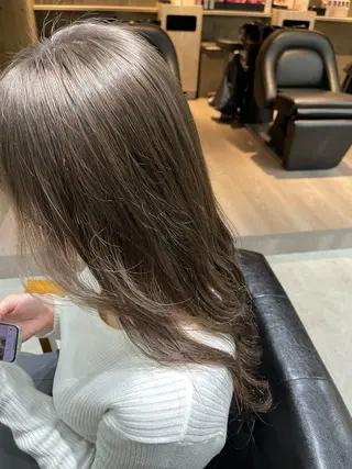 ロング lena🎀 透明感カラー/韓国風のヘアスタイル