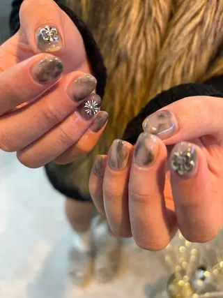 ネイル nué nail 【halu】のネイルデザイン