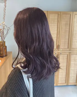 セミロング カラー カワサキ カエデのヘアスタイル
