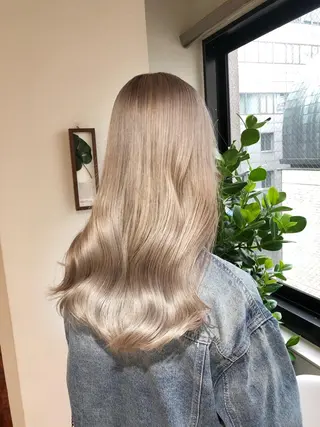 ロング カラー ヘアアレンジ トッチ 艶髪髪質改善のヘアスタイル