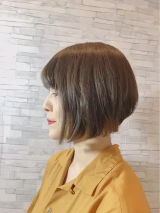 ショート カラー 福森 みずきのヘアスタイル
