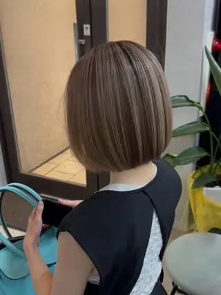 ショート ジゼル小倉谷内尾祐音 ケアブリーチのヘアスタイル