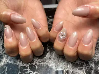 ミディアム ネイル ✴︎ Delightのネイルデザイン