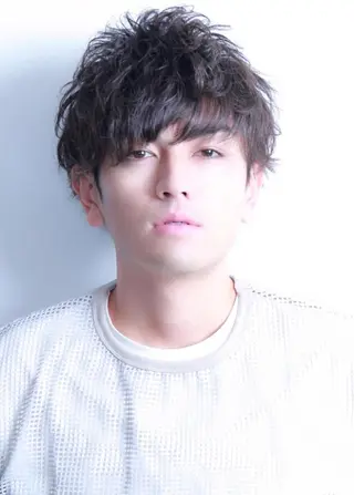 ショート パーマ メンズ メンズヘア特化 崎田 成人のヘアスタイル