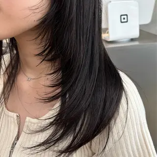 セミロング BELO OSAKA マオのヘアスタイル