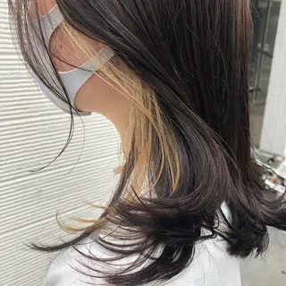 ミディアム カラー ，comma momoka🪄のヘアスタイル