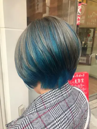 ショート カラー uru" すずきさゆりのヘアスタイル